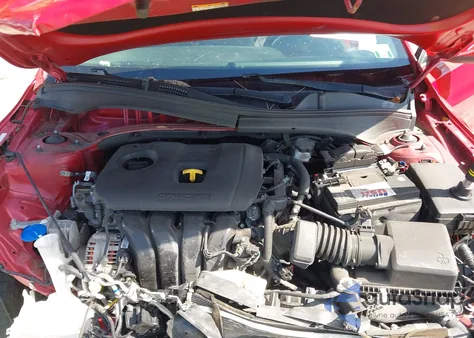 2021 Kia Forte Lxs z USA, uszkodzony, nr VIN 3KPF24AD9ME312831